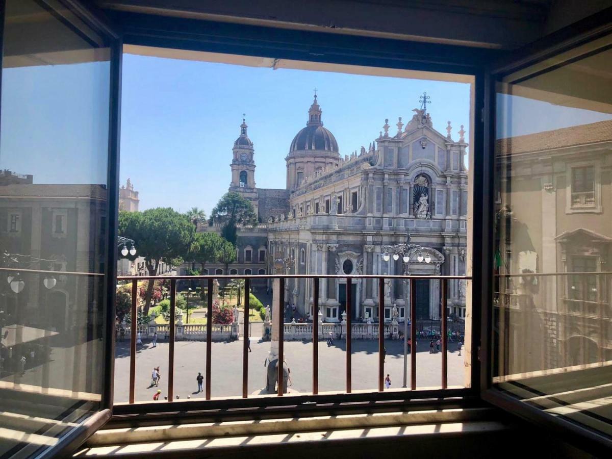 카타니아 La Finestra Sul Duomo 아파트 외부 사진